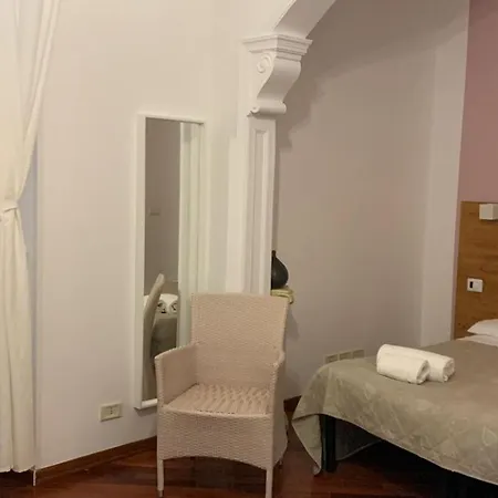 Domus Filiberto Guest house *